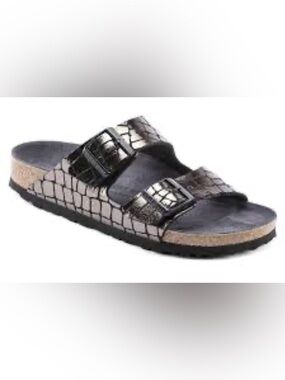 BIRKENSTOCK
Arizona Two Strap
Gator Gleam Black